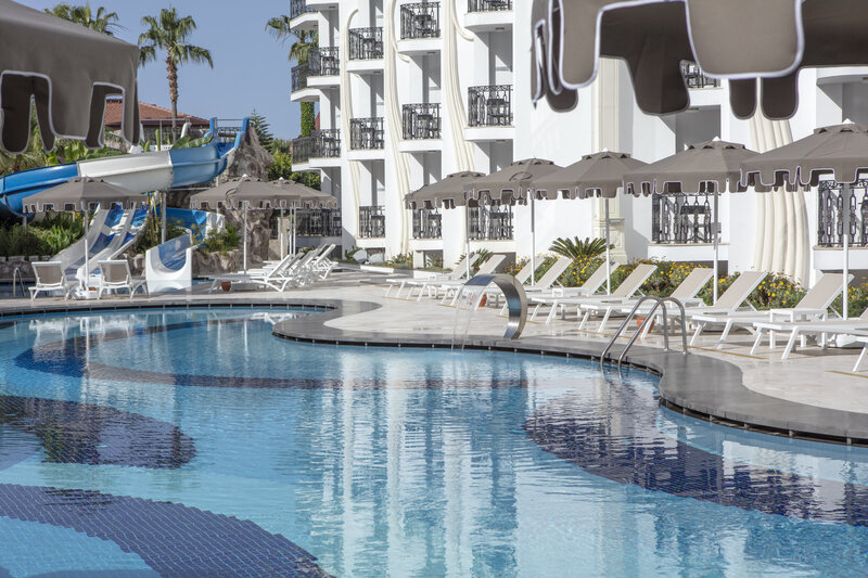 Blue Marlin Deluxe Spa & Resort 10