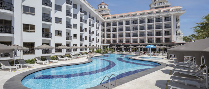 Blue Marlin Deluxe Spa & Resort 3