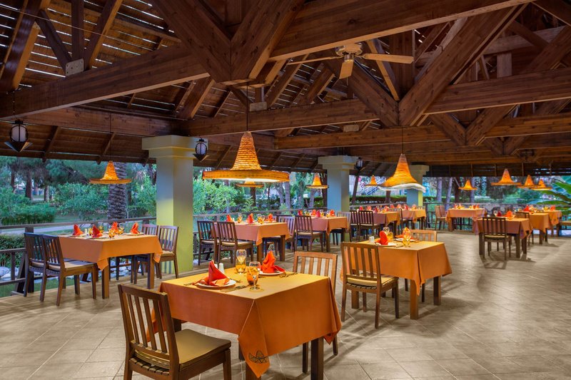 IC Hotels Green Palace 10