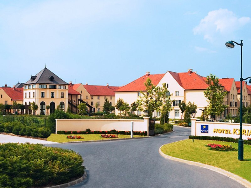 Campanile Val de France