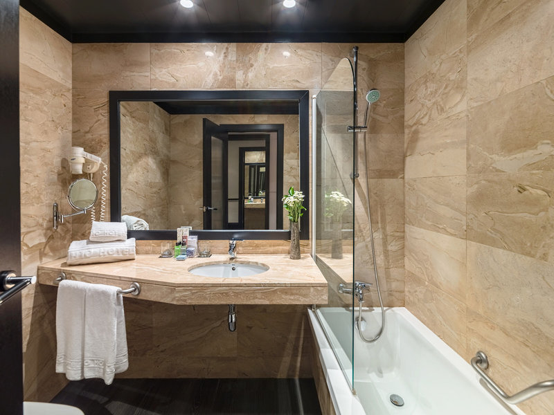 H10 Marina Barcelona 29