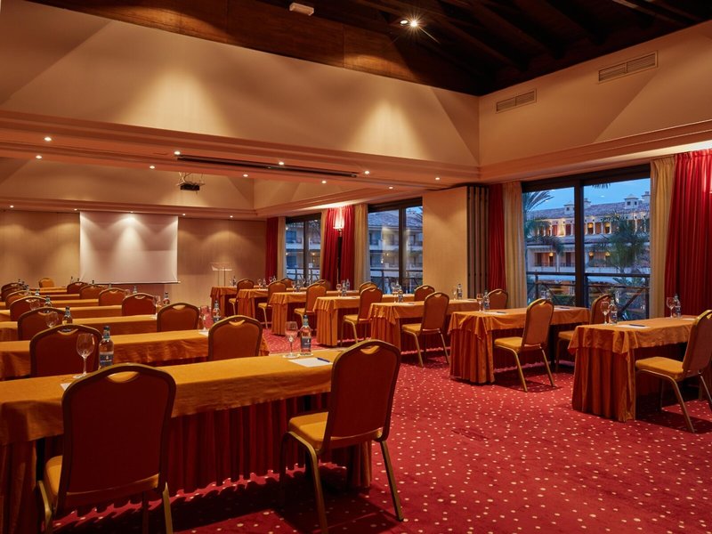 Gran Hotel Atlantis Bahia Real 18