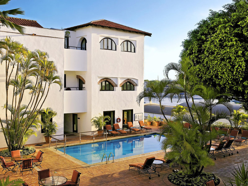 Hodelpa Nicolás de Ovando 1