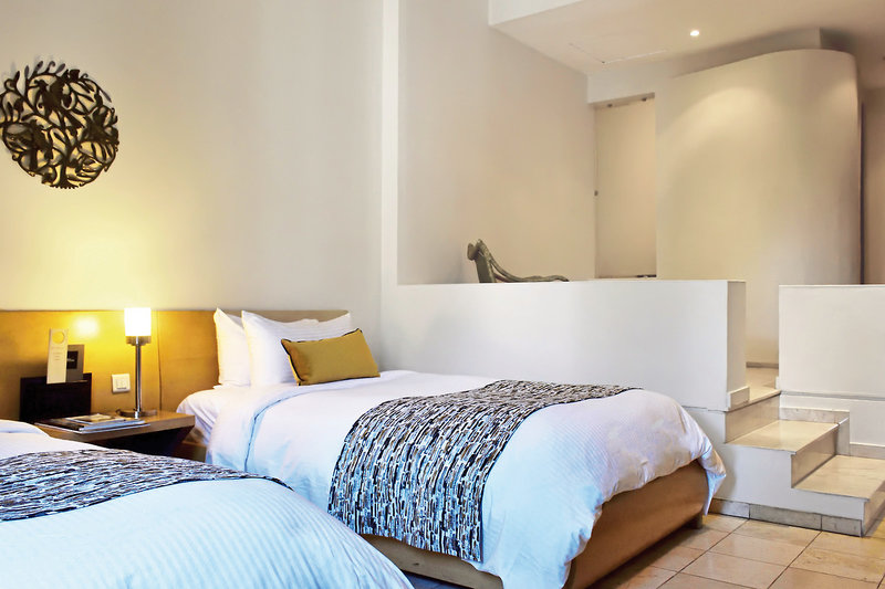 Hodelpa Nicolas de Ovando 5