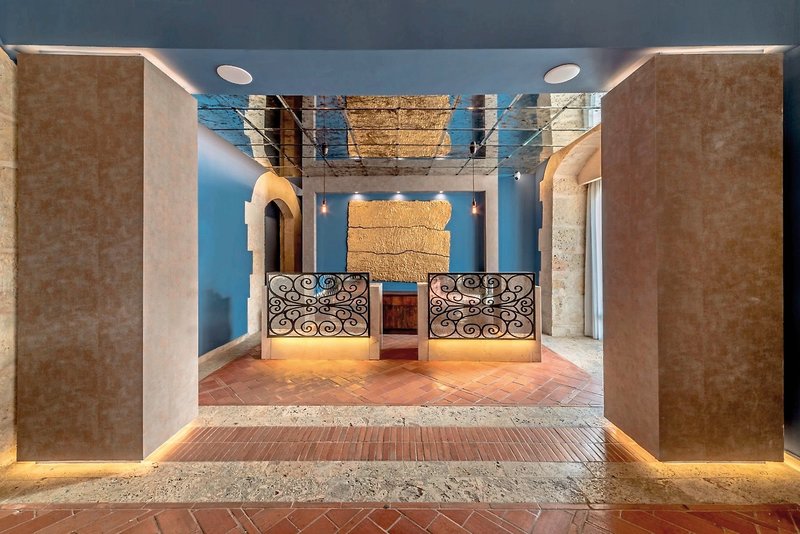 Hodelpa Nicolas de Ovando 15