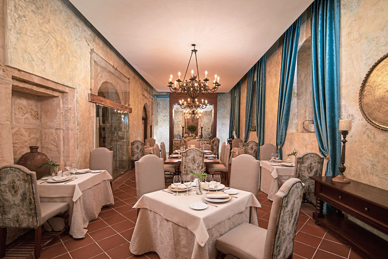 Hodelpa Nicolás de Ovando 10