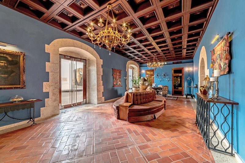 Hodelpa Nicolás de Ovando 16