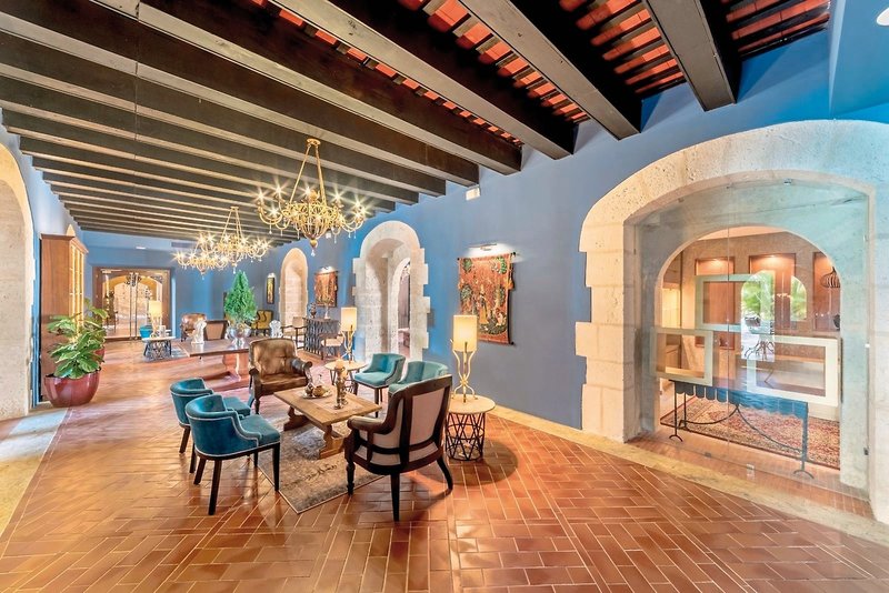 Hodelpa Nicolás de Ovando 18