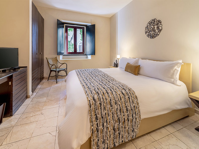 Hodelpa Nicolas de Ovando 6