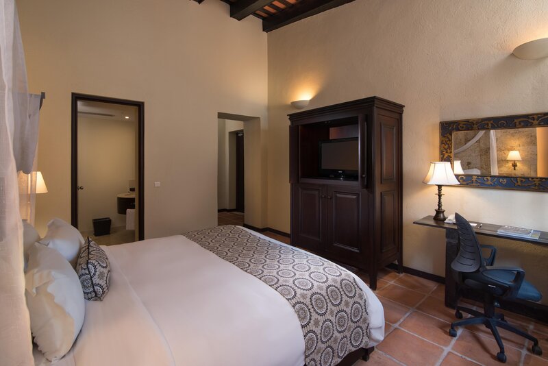 Hodelpa Nicolas de Ovando 42