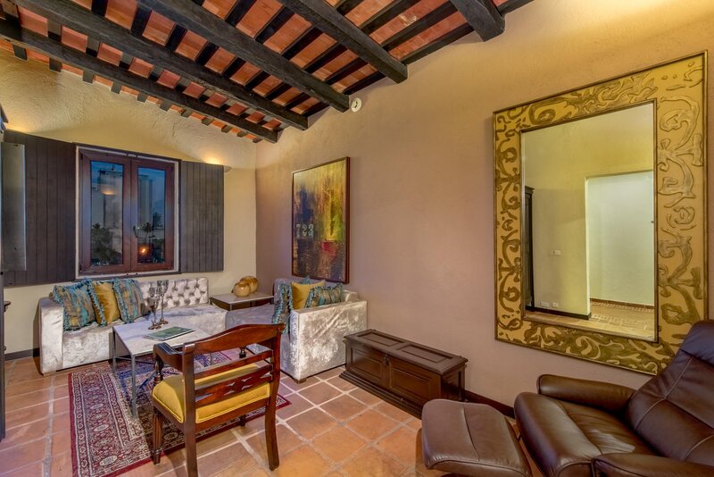 Hodelpa Nicolas de Ovando 48