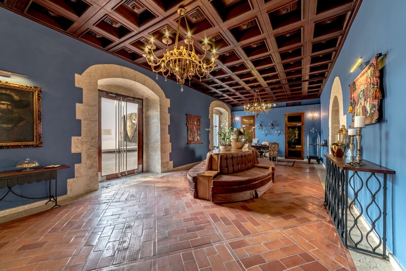 Hodelpa Nicolas de Ovando 54