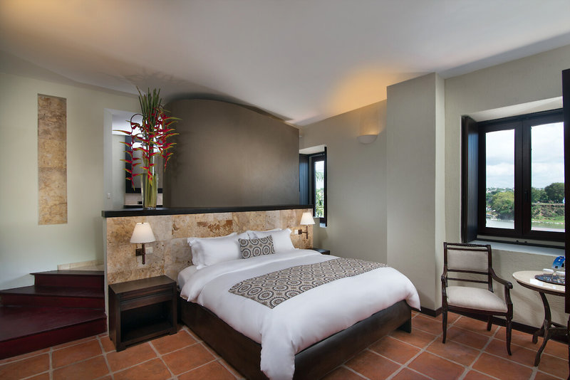 Hodelpa Nicolás de Ovando 1