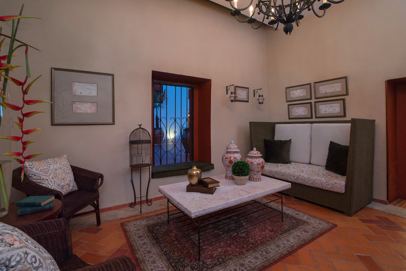 Hodelpa Nicolás de Ovando 3