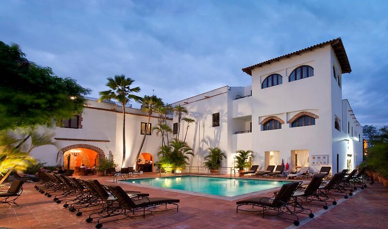 Hodelpa Nicolás de Ovando 4