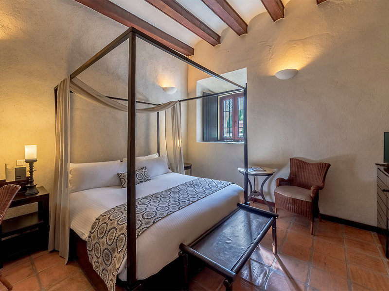 Hodelpa Nicolás de Ovando 8