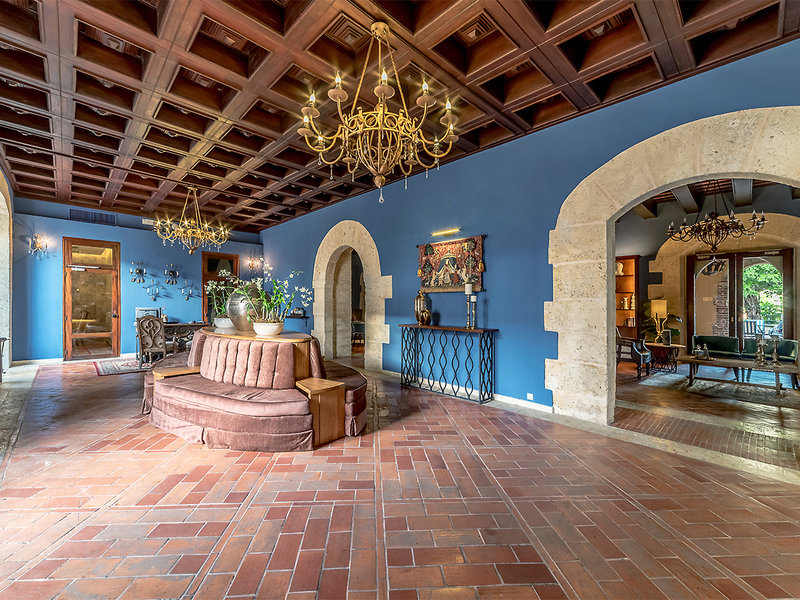 Hodelpa Nicolás de Ovando 9