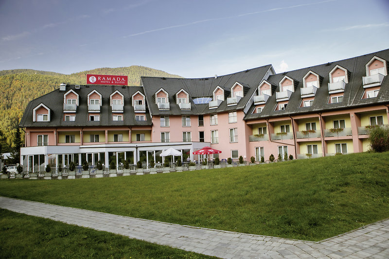 Ramada Hotel & Suites Kranjska Gora 1 - Garden