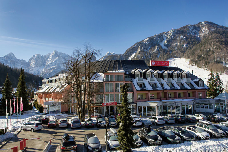 Ramada Hotel & Suites Kranjska Gora 24 - Exterior