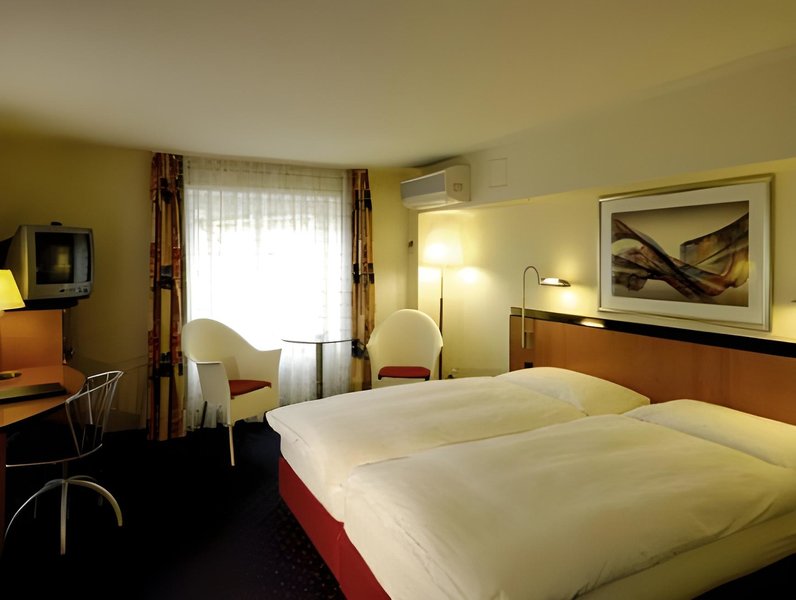 Hotel Löwen Am See 4