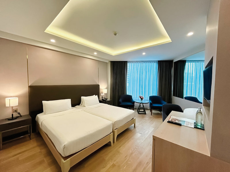 Rembrandt Hotel 5