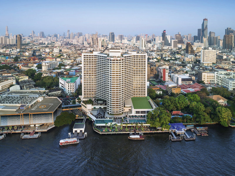 Royal Orchid Sheraton Hotel & Towers