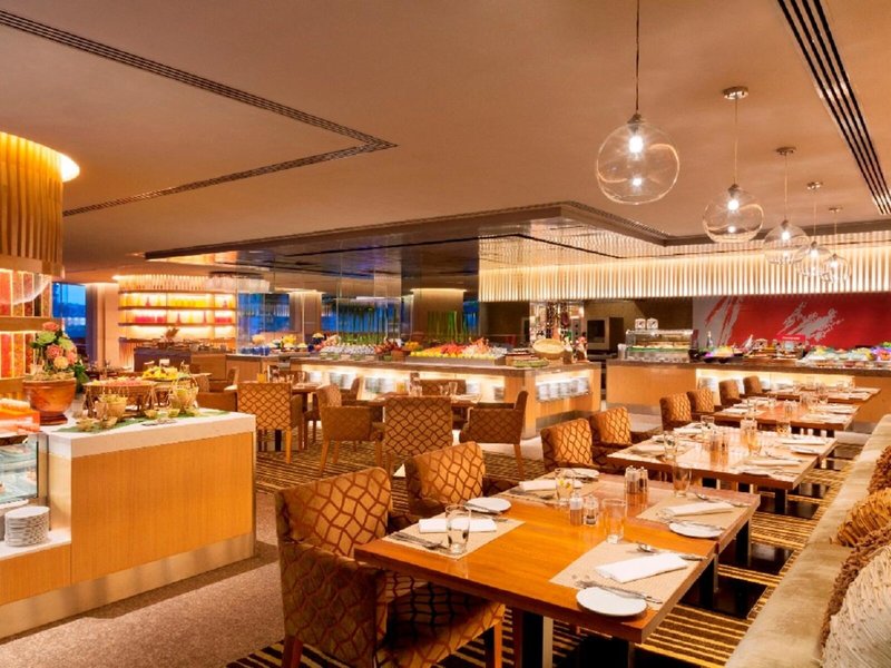 Shangri La Bangkok Hotel 22