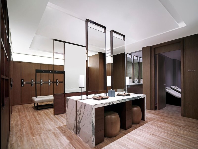 Shangri La Bangkok Hotel 38