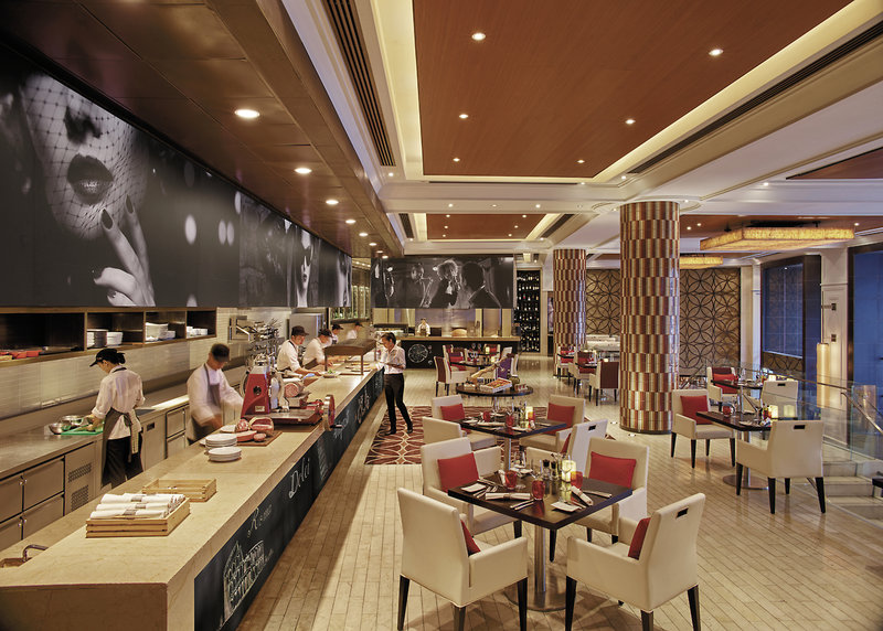 Shangri La Bangkok Hotel 8