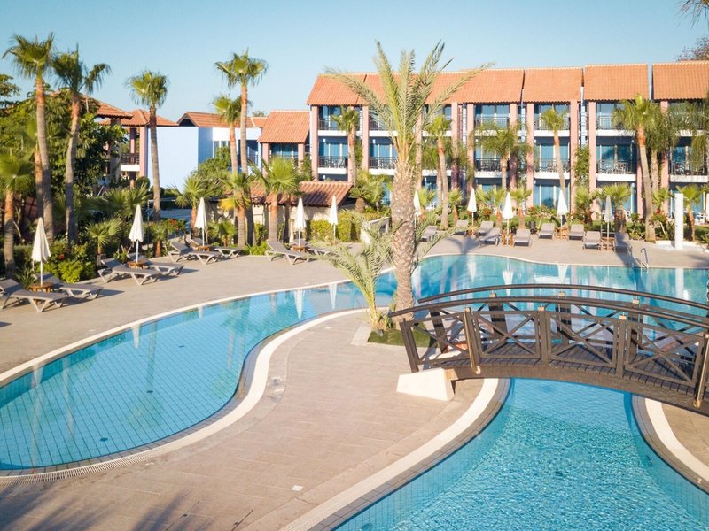 ROBINSON CYPRUS 8