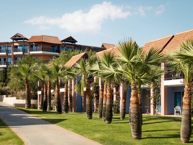 ROBINSON CYPRUS 12