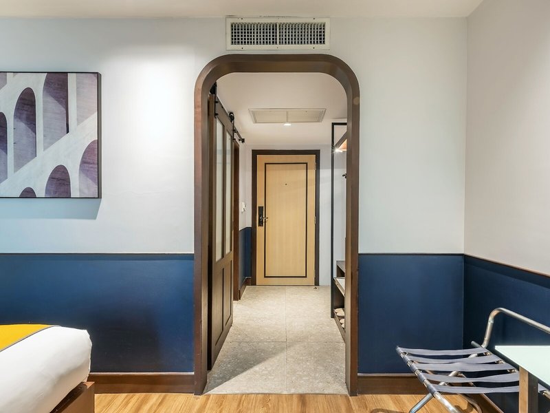 Graph Hotel Bangkok 10