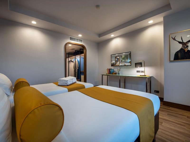 Graph Hotel Bangkok 25