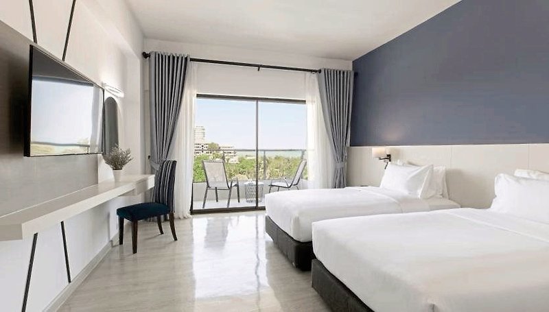 Beach Garden Cha Am 3