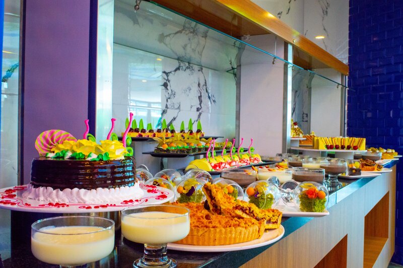 Relax Beach Hotel 10