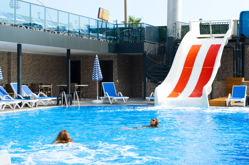 Relax Beach Hotel 7