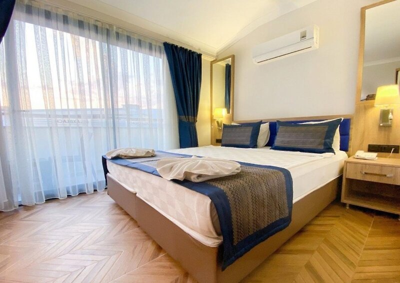 Relax Beach Hotel 4