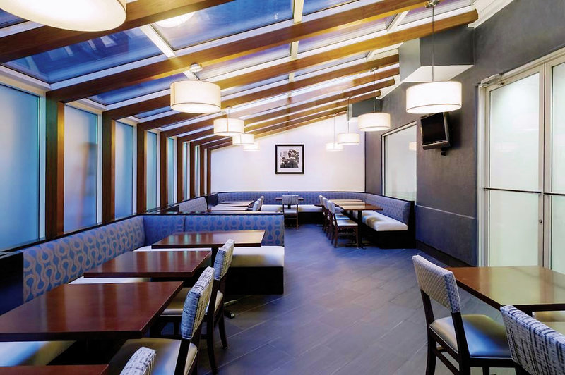 Hampton Inn Manhattan-Chelsea 9