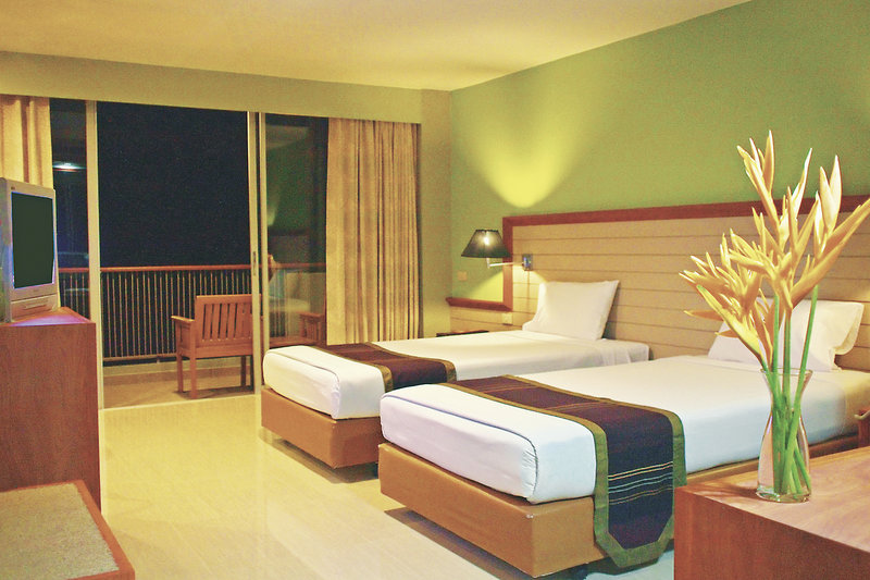 Long Beach Cha Am Resort 7