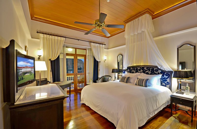 Centara Grand Beach Resort & Villas Hua Hin 13