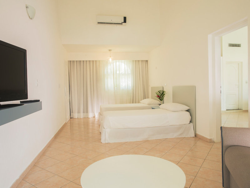 Viva Wyndham Tangerine 28