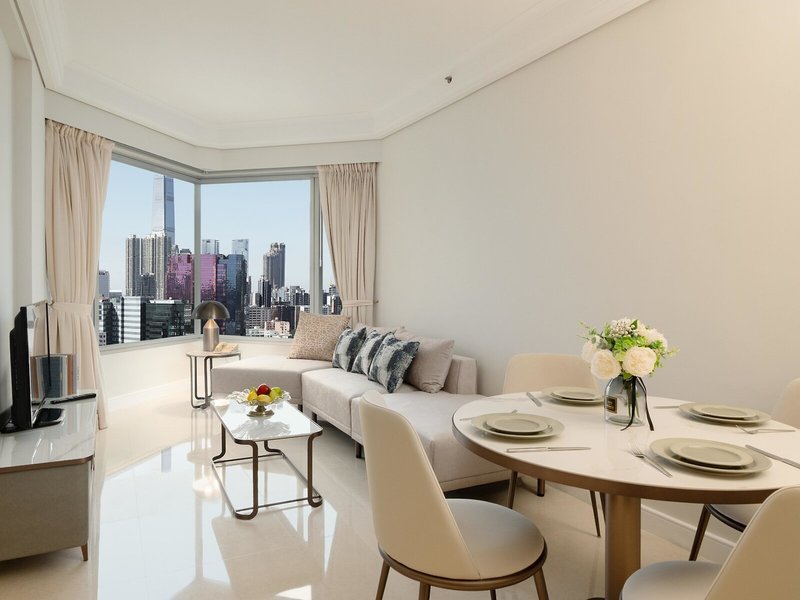 Harbour Plaza Metropolis 8