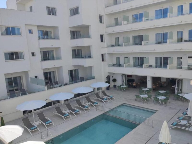 Aparthotel Marina Drach 8