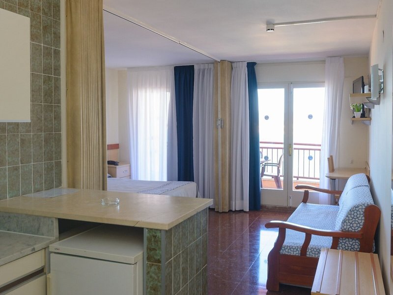 MedPlaya Albatros Family 36 - Room Example