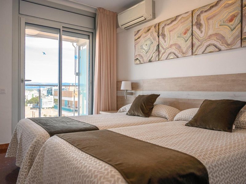 MedPlaya Albatros Family 37 - Room Example