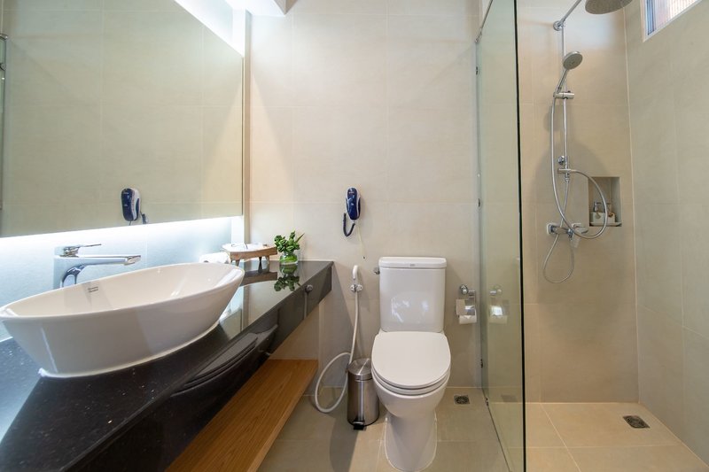 Coral Cliff Beach Resort  14