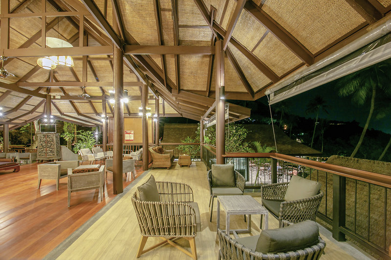 Coral Cliff Beach Resort  10