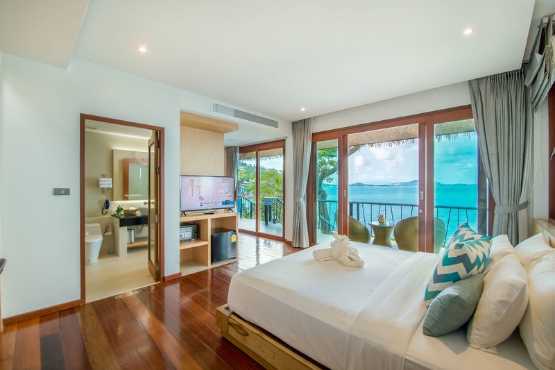 Coral Cliff Beach Resort  3