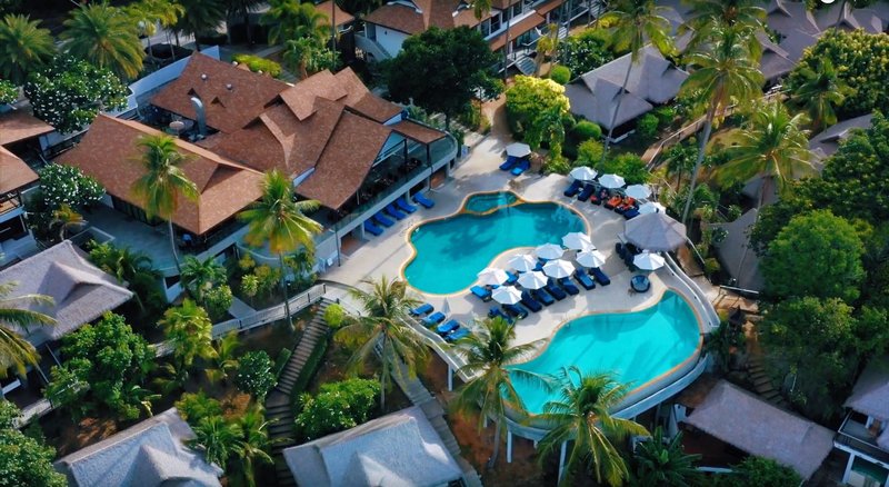 Coral Cliff Beach Resort  5