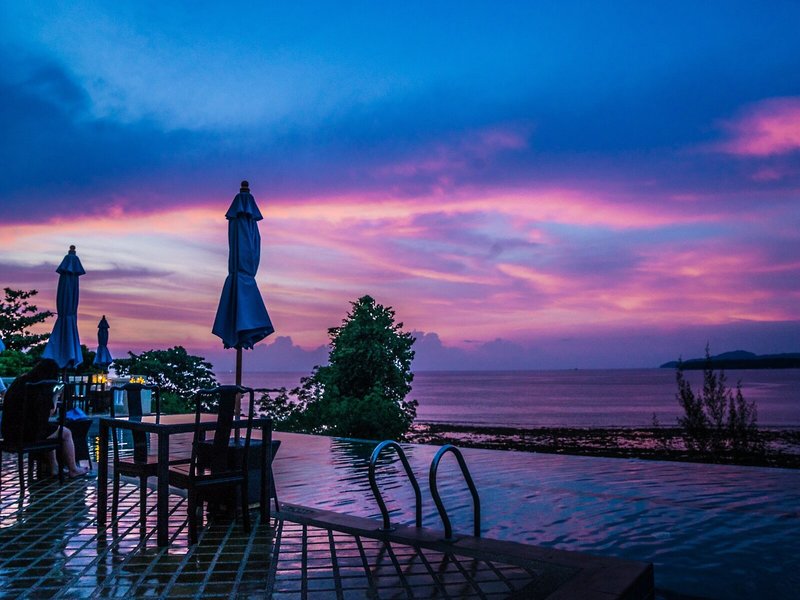 Aquamarine Resort & Villa 9